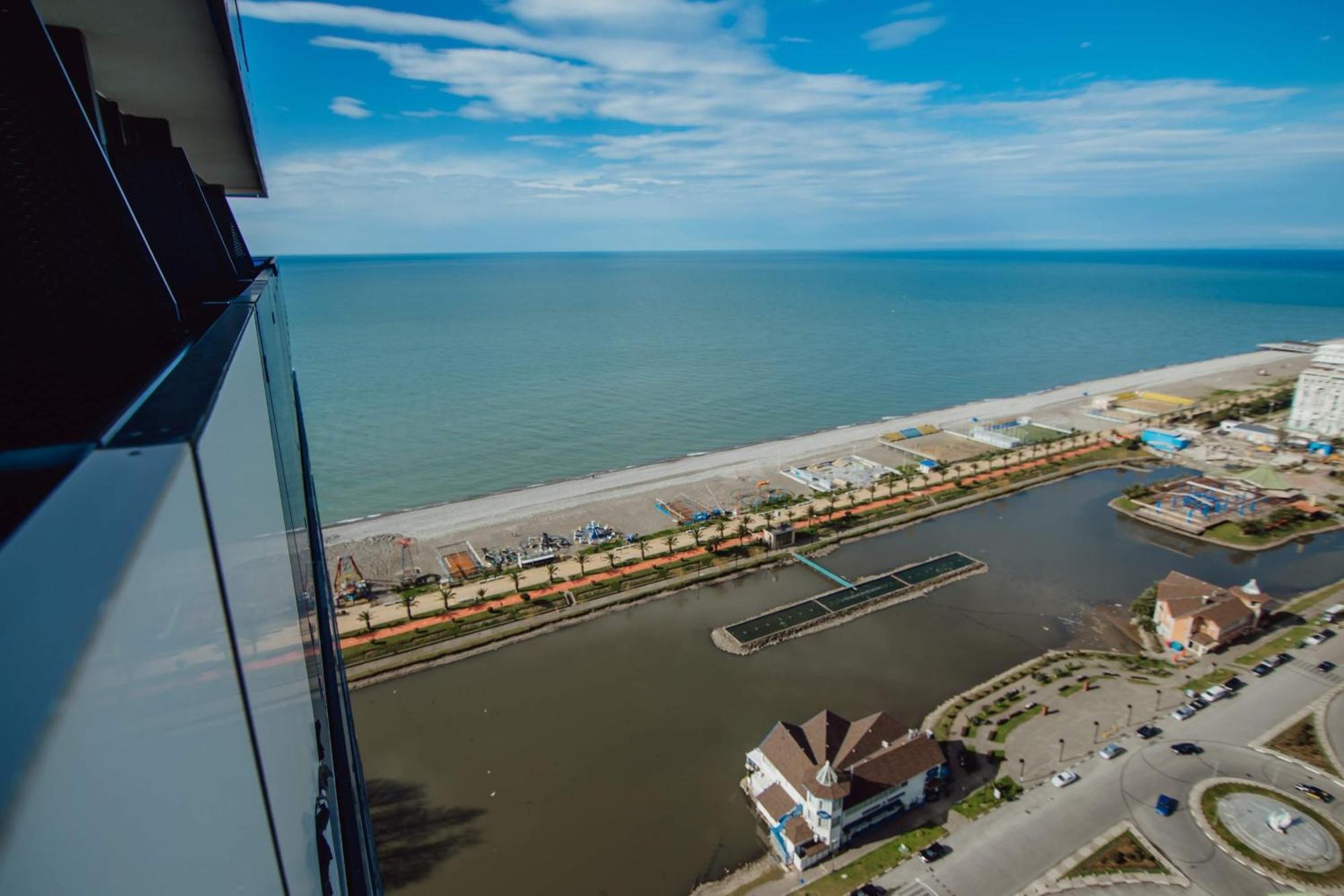 Luxury Beach Front Hotel Batumi Exteriér fotografie